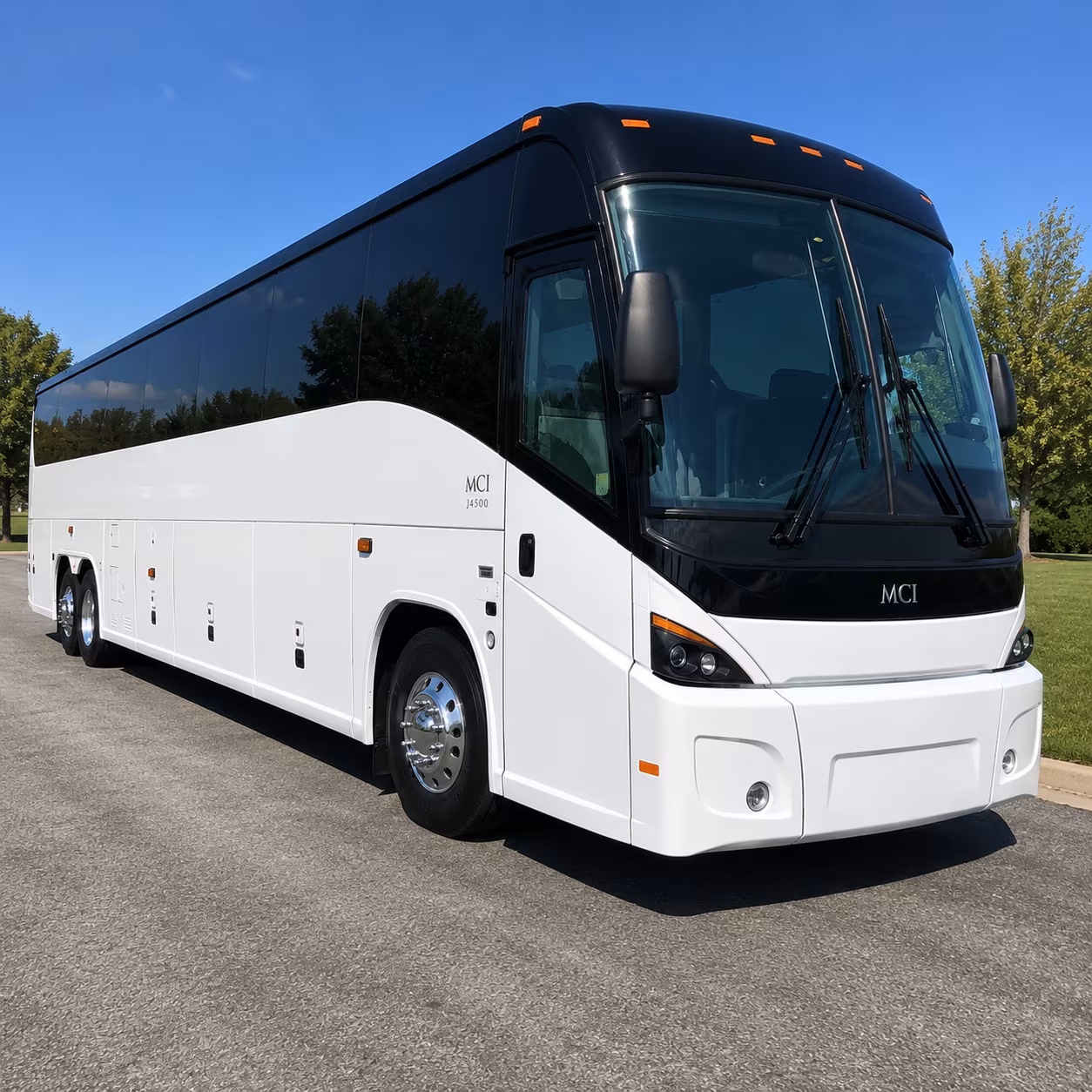airport shuttle buses between chs and downtown charleston hotels