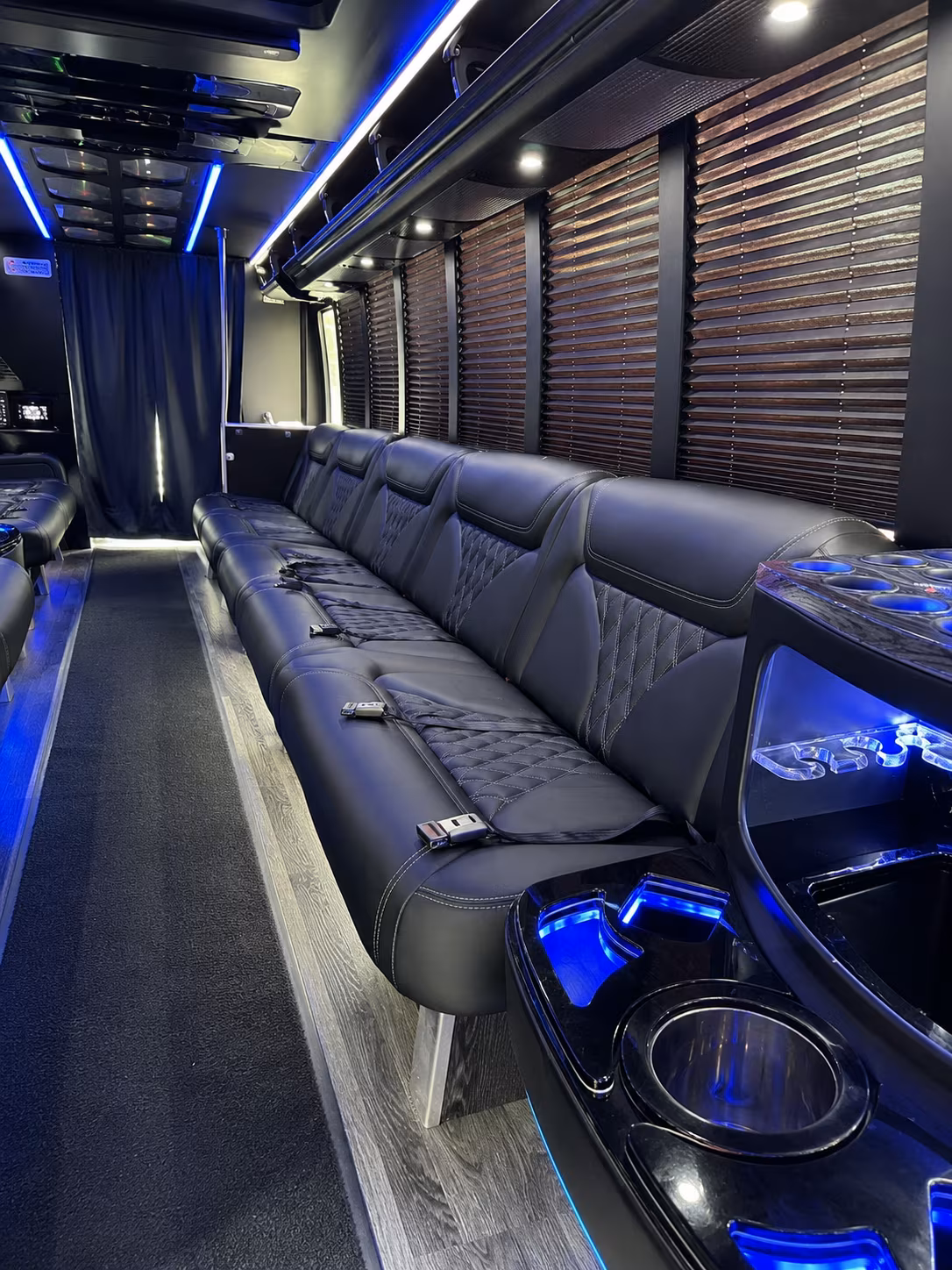 charlestons king street bar nightlife district party bus rental